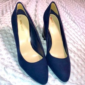 Nine West blue suede block heel shoe, Womens Size 10, 3.5 inch heel. Never worn.